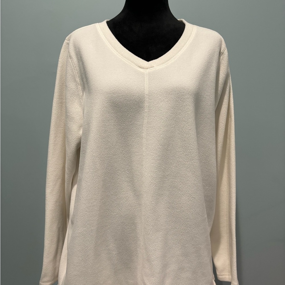 Fleece women’s pullover tops